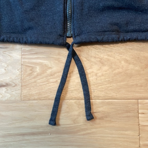 all in motion XL. Long sleeve Hoodie. Black - Picture 3 of 10